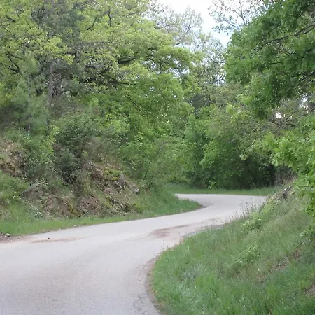 בית כפרי Country Hill