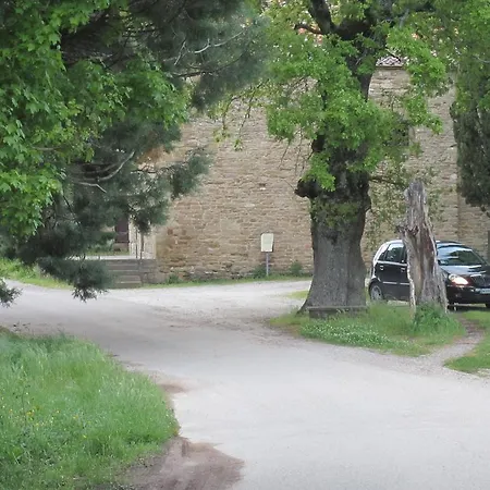 Country Hill בית כפרי